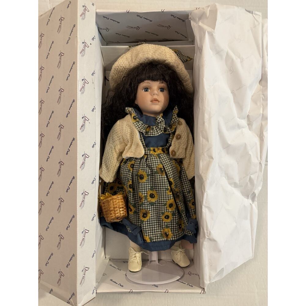 Vintage 18” Porcelain Duck House Heirloom Doll “Monica” 2874/5,000 In Box